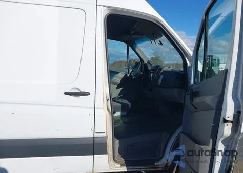 2012 Mercedes-Benz Sprinter 2500 High Roof z USA, uszkodzony, nr VIN WD3PE8CB8C5684826